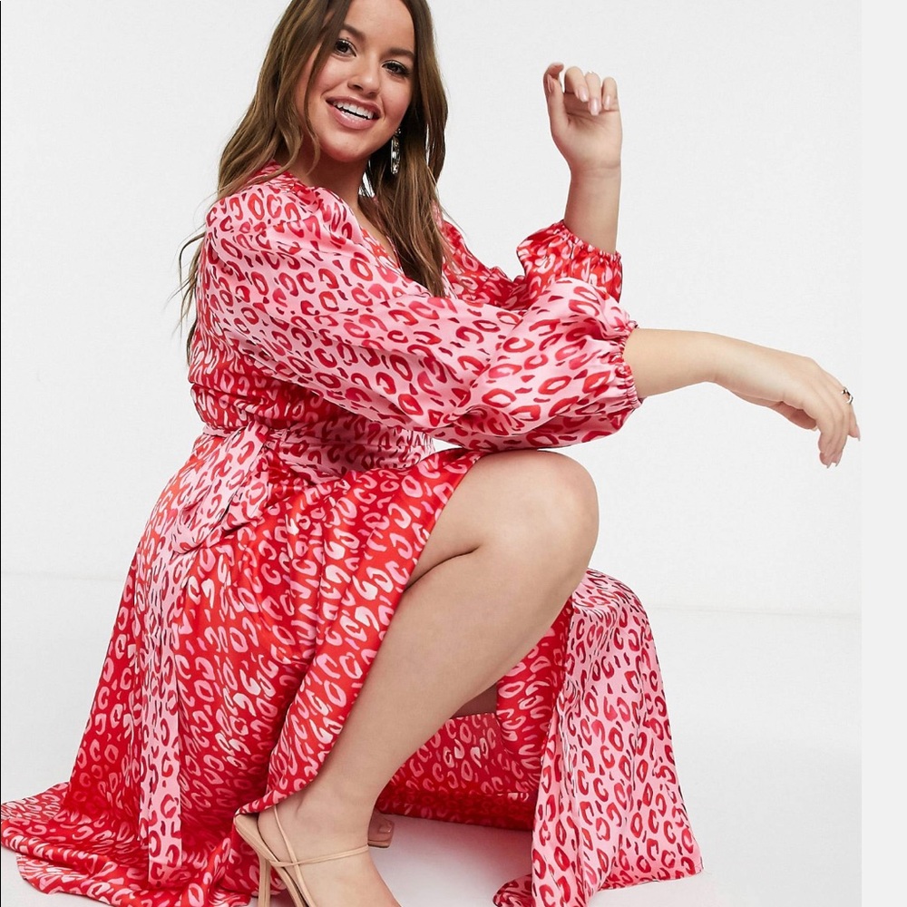 Never Fully Dressed Wrap dress - Picture 3 of 3